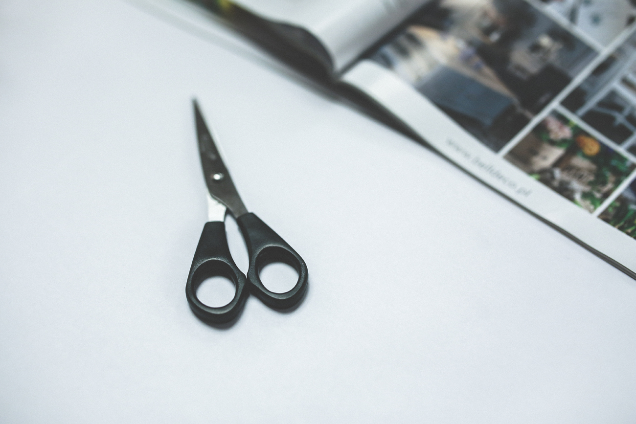 black-scissors